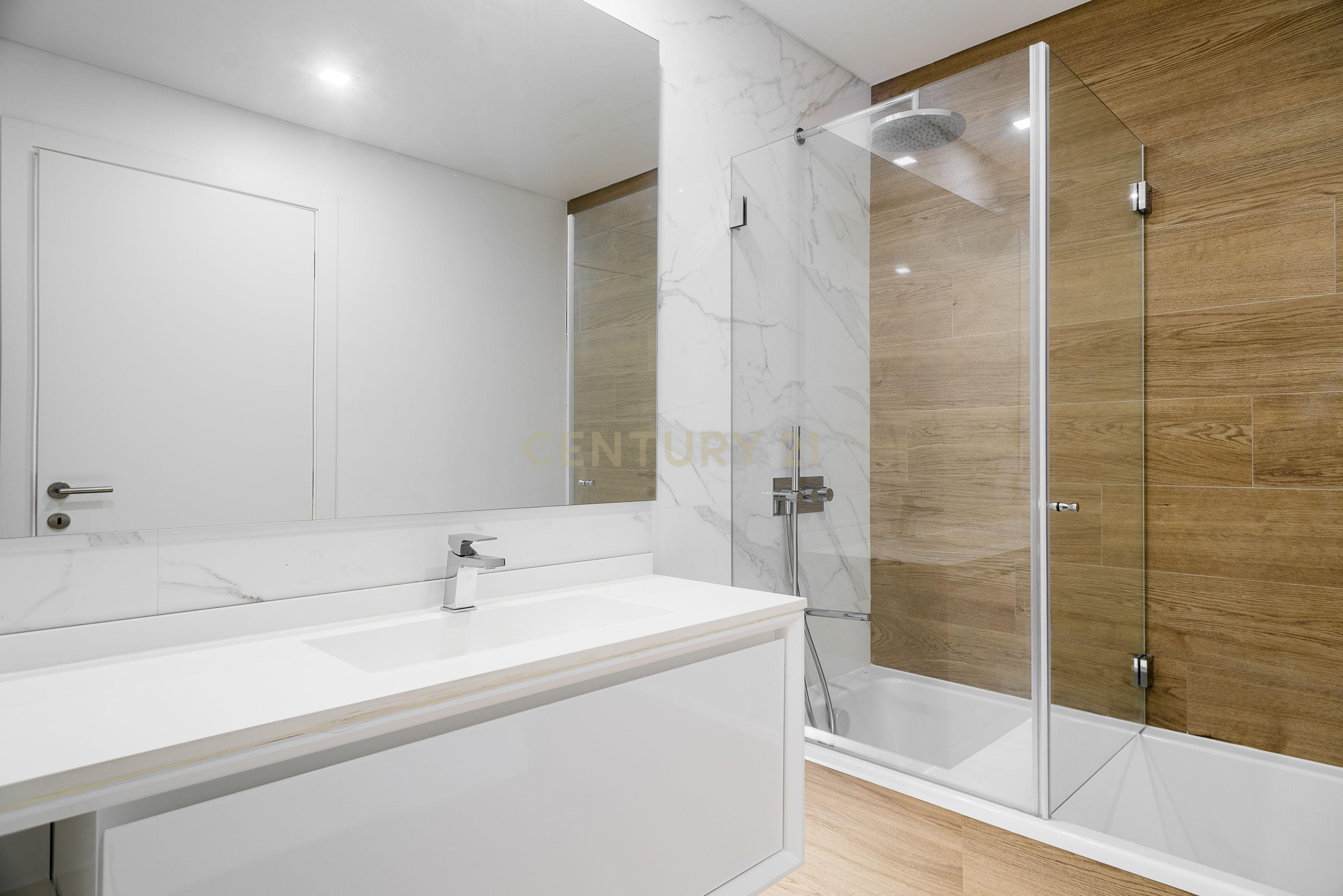 Apartamento T3 a estrear - Centro de Lisboa - Image 21